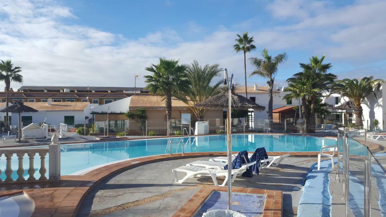 Apartamento Puerta Del Sol Caleta de Fuste Exterior foto